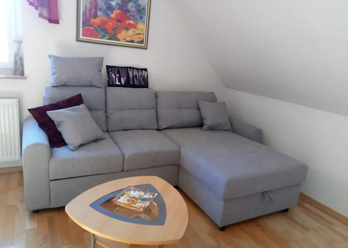 Frieda Apartment